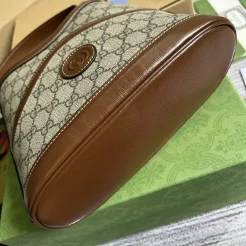 Gucci 696011 Velká kabelka přes rameno s propleteným G Hnědá