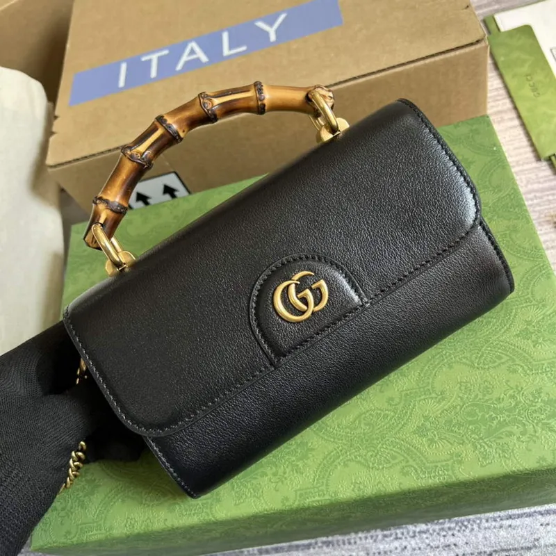 Gucci 675795 Gucci Diana mini kabelka přes rameno Černá