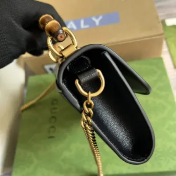 Gucci 675795 Gucci Diana mini kabelka přes rameno Černá