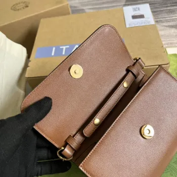 Gucci 675795 Gucci Diana mini kabelka přes rameno Hnědá