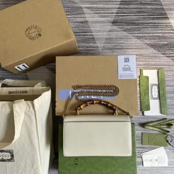 Gucci 675794 Gucci Diana Malá Kabelka přes Rameno Bílá