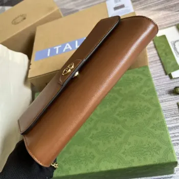 Gucci 675794 Gucci Diana Malá Kabelka přes Rameno Hnědá