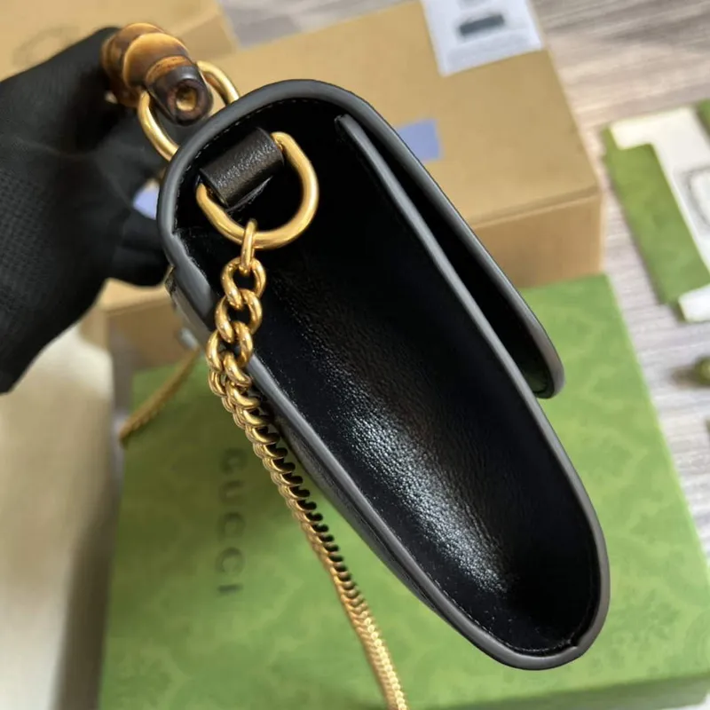 Gucci 675794 Gucci Diana Malá Kabelka Přes Rameno Černá