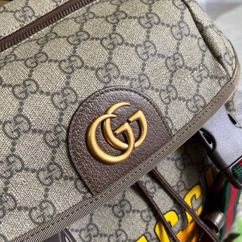 Gucci 690999 batoh na skateboard s potiskem kočky Gucci