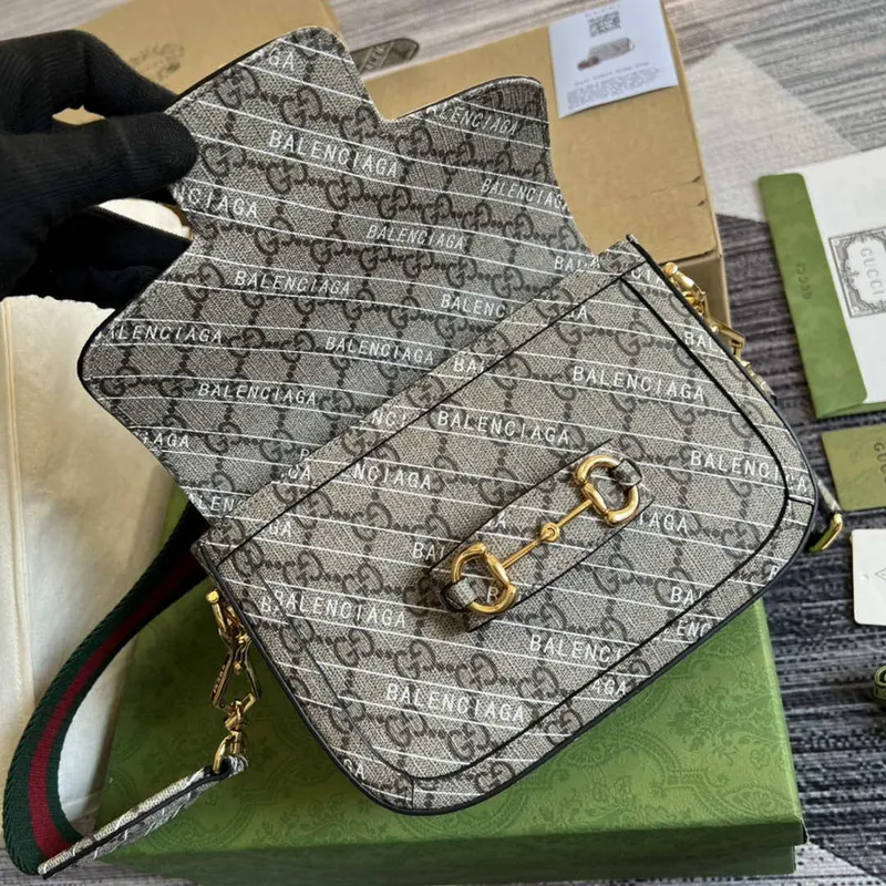 Gucci 658574 Gucci Horsebit 1955 Mini Taška Šedá s PVC Tiskovým Logem