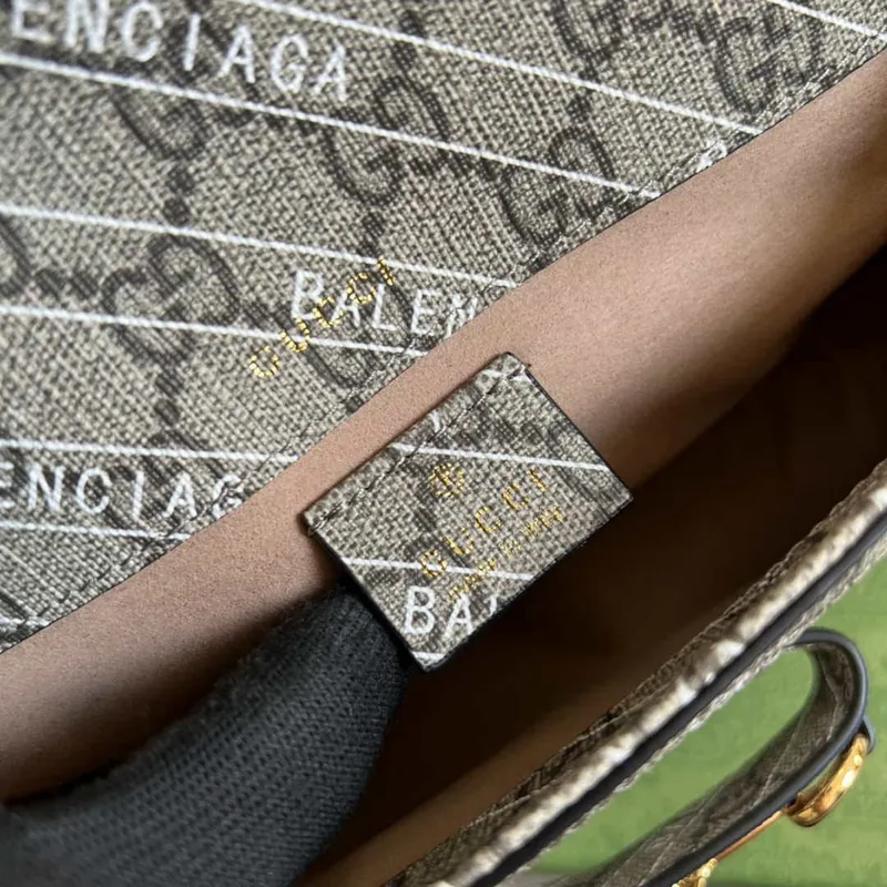 Gucci 658574 Gucci Horsebit 1955 Mini Taška Šedá s PVC Tiskovým Logem