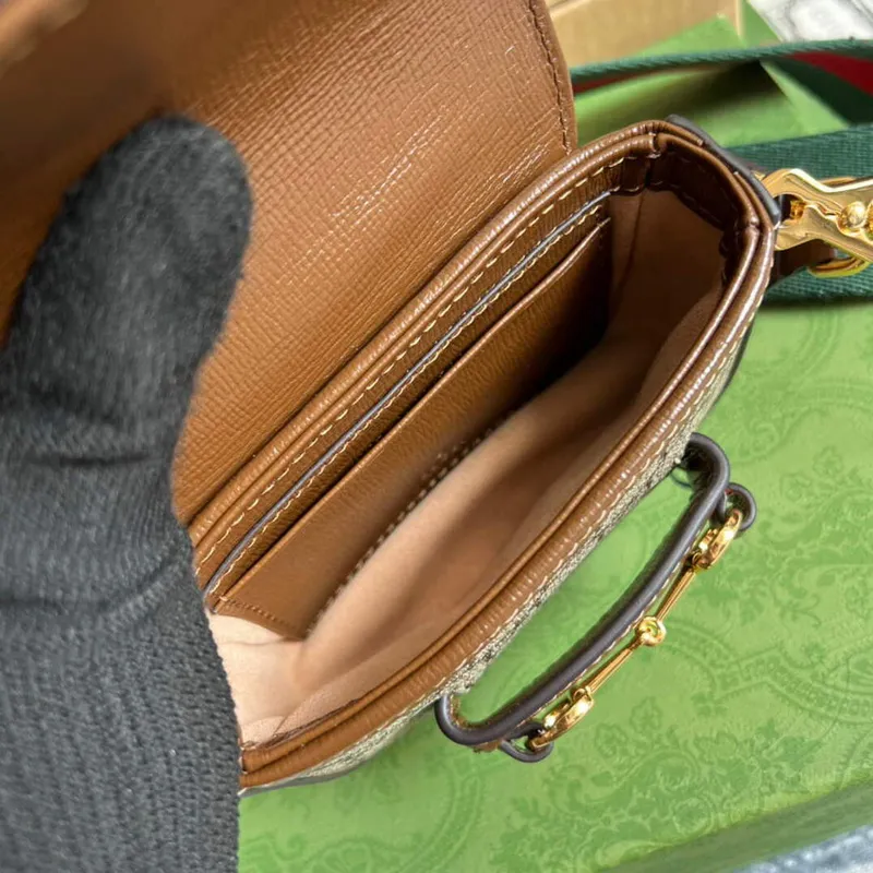 Gucci 699760 Gucci Horsebit 1955 pásek peněženka béžová a ebenová