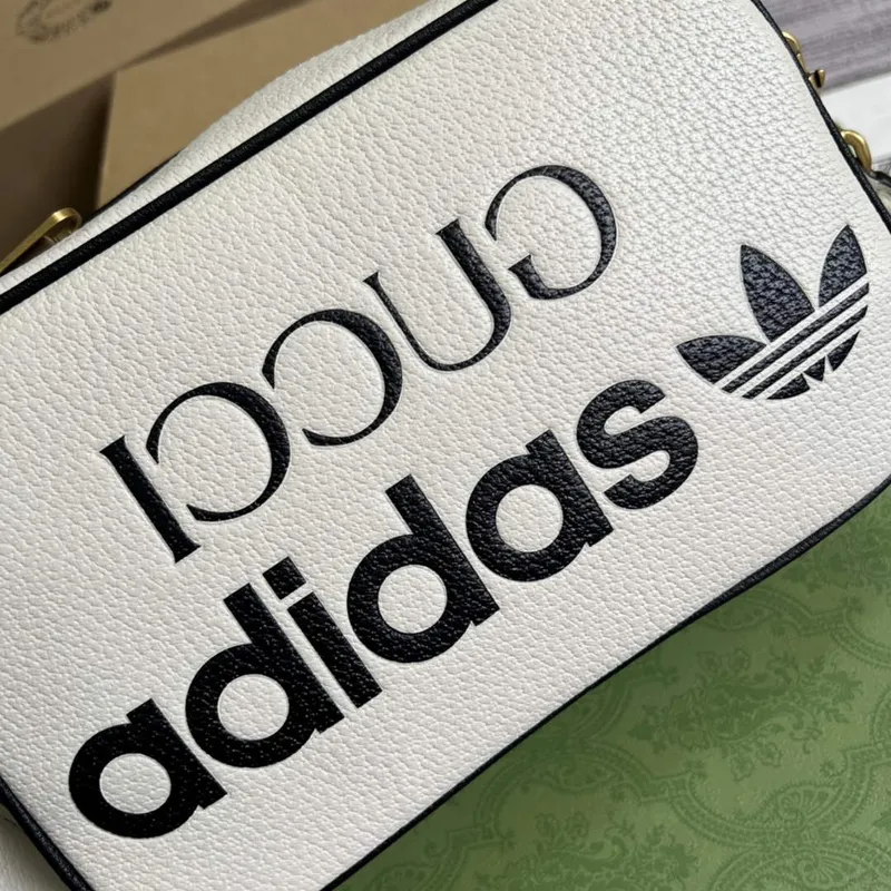 Adidas x Gucci malá ramenní taška 702427 Bílá kůže