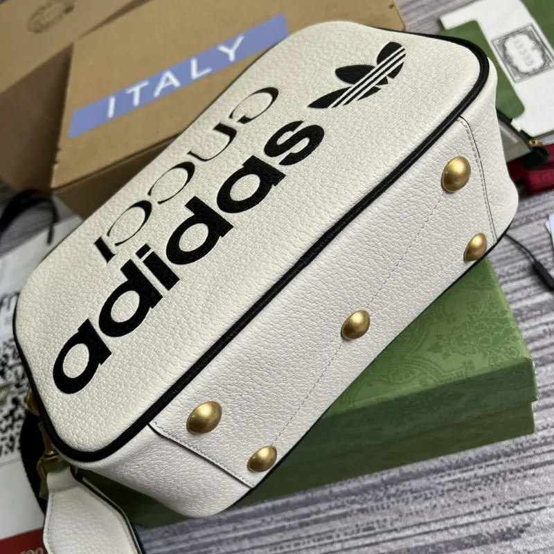Adidas x Gucci malá ramenní taška 702427 Bílá kůže