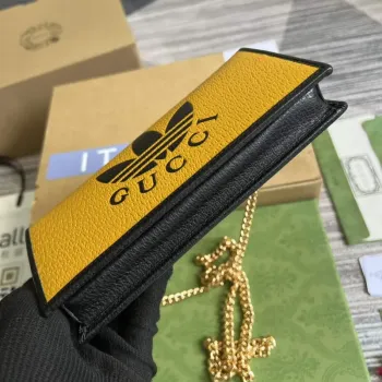 Adidas x Gucci 621892 peněženka s řetízkem Off black a žlutá kůže