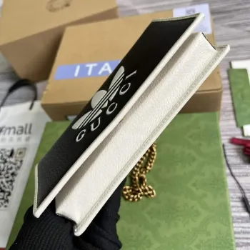 Adidas x Gucci 621892 peněženka s řetízkem černá a bílá kůže
