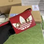 Adidas x Gucci pouzdro na karty s Horsebit 702248 Off white a červená kůže