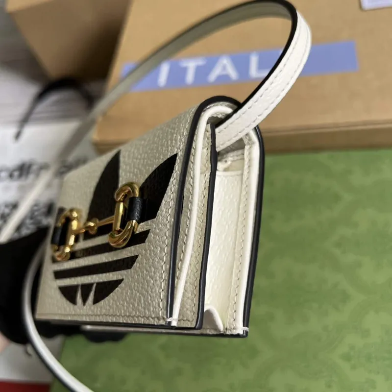 Adidas x Gucci pouzdro na karty s Horsebit 702248 Off white a černá kůže