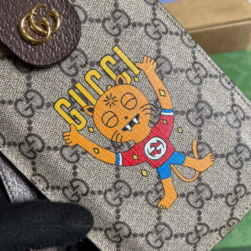 Gucci 700732 Pouzdro na telefon s potiskem kočky hnědé