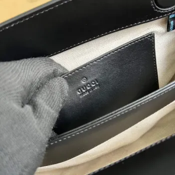 Gucci 702200 GG matelassé kožená kabelka přes rameno Černá