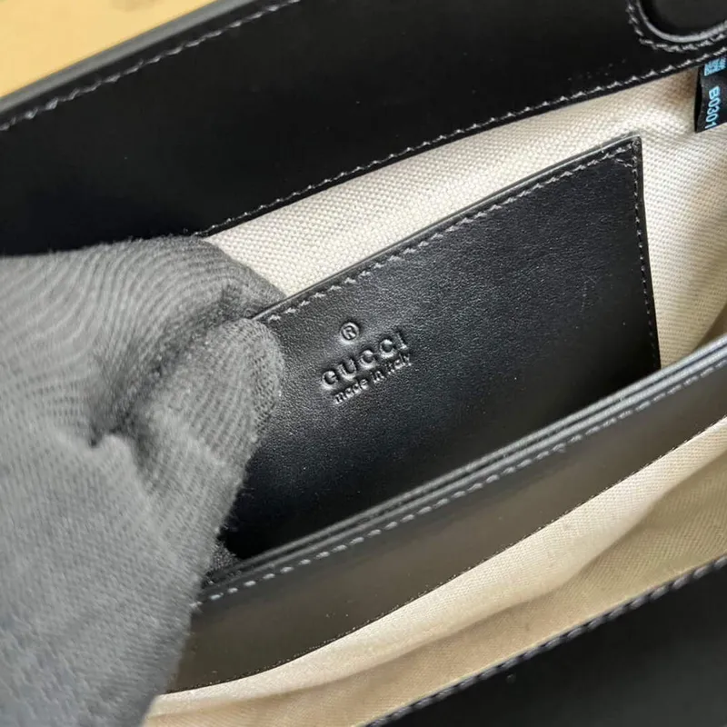 Gucci 702200 GG matelassé kožená kabelka přes rameno Černá