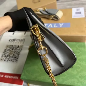 Gucci 702200 GG matelassé kožená kabelka přes rameno Prašná šedá