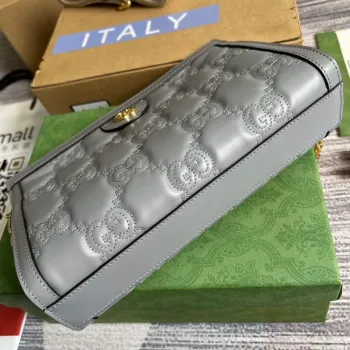 Gucci 702200 GG matelassé kožená kabelka přes rameno Prašná šedá