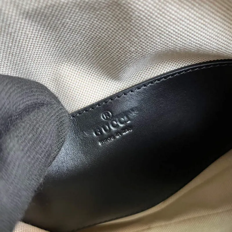 Gucci 702229 GG matelassé kožená kabelka přes rameno Černá