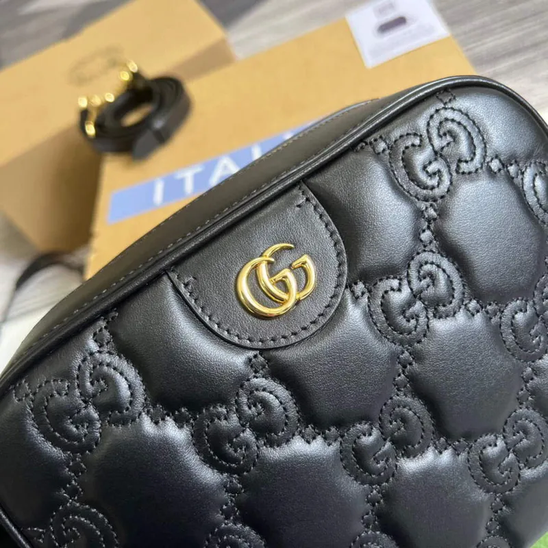 Gucci 702234 GG Matelassé kožená kabelka přes rameno černá