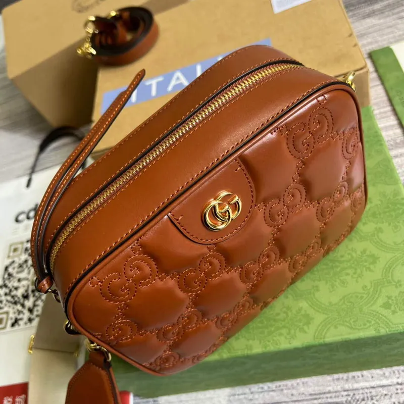 Gucci 702234 GG Matelassé kožená kabelka přes rameno světle hnědá