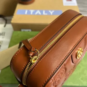 Gucci 702234 GG Matelassé kožená kabelka přes rameno světle hnědá