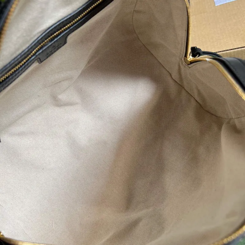 Gucci 702242 GG matelassé kožená kabelka přes rameno Černá