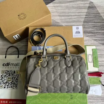 Gucci 702242 GG matelassé kožená kabelka přes rameno Prašná šedá