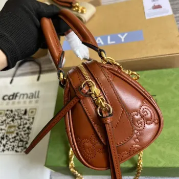 Gucci 702251 GG matelassé kožená taška s horním uchopem Hnědá