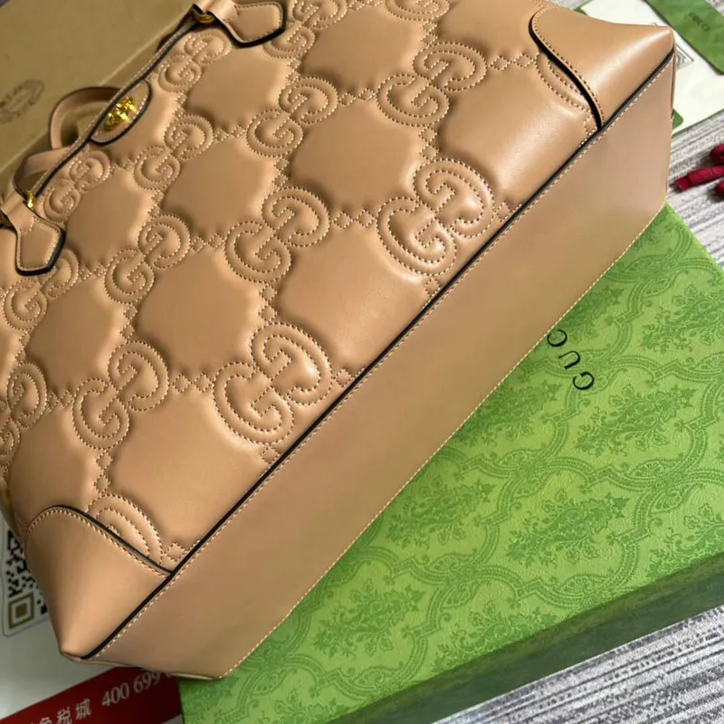 Gucci 631685 GG matelassé kožená střední taška béžová