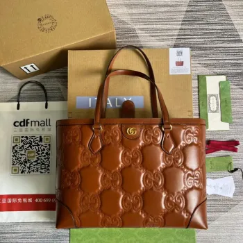 Gucci 631685 GG matelassé kožená střední taška světle hnědá