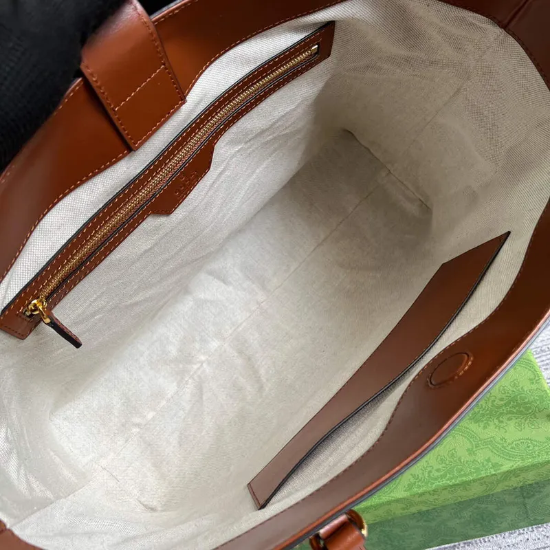 Gucci 631685 GG matelassé kožená střední taška světle hnědá