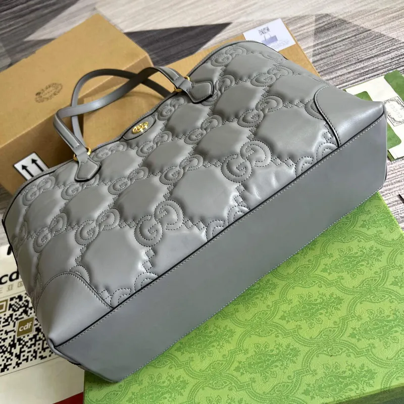 Gucci 631685 GG matelassé kožená střední taška šedá