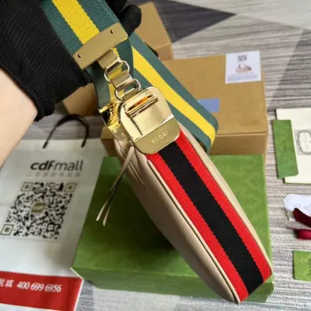 Gucci 699409 Gucci Attache malá ramenní taška Khaki