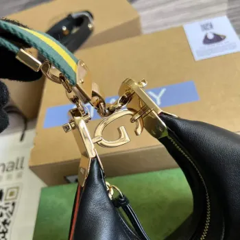 Gucci 699409 Gucci Attache malá ramenní taška Černá