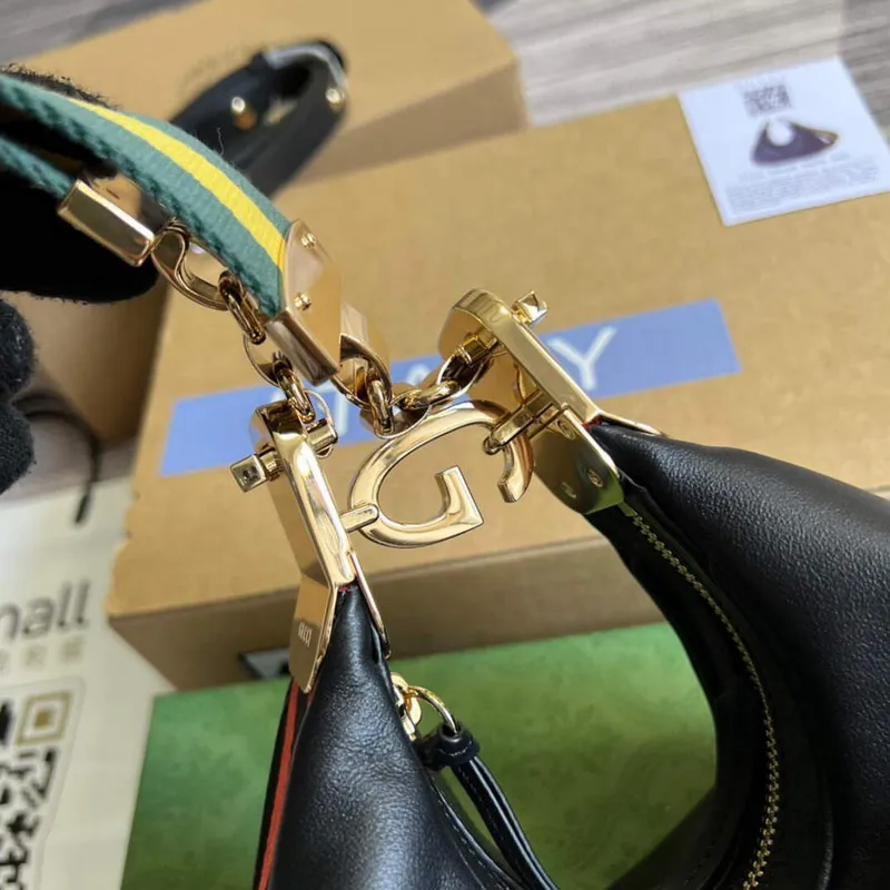 Gucci 699409 Gucci Attache malá ramenní taška Černá