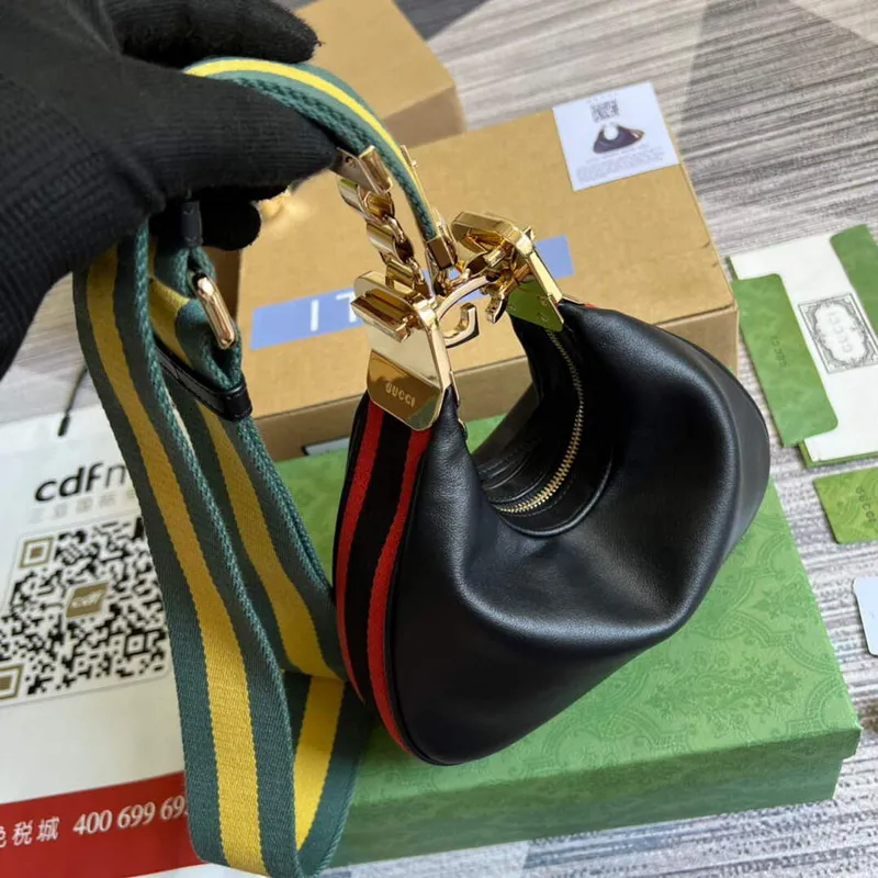 Gucci 699409 Gucci Attache malá ramenní taška Černá