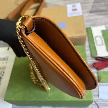 Gucci 699268 Gucci Blondie kožená taška přes rameno Světle hnědá