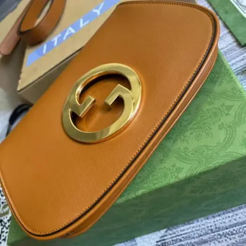 Gucci 699268 Gucci Blondie kožená taška přes rameno Světle hnědá