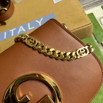 Gucci 699268 Gucci Blondie kožená taška přes rameno Hnědá