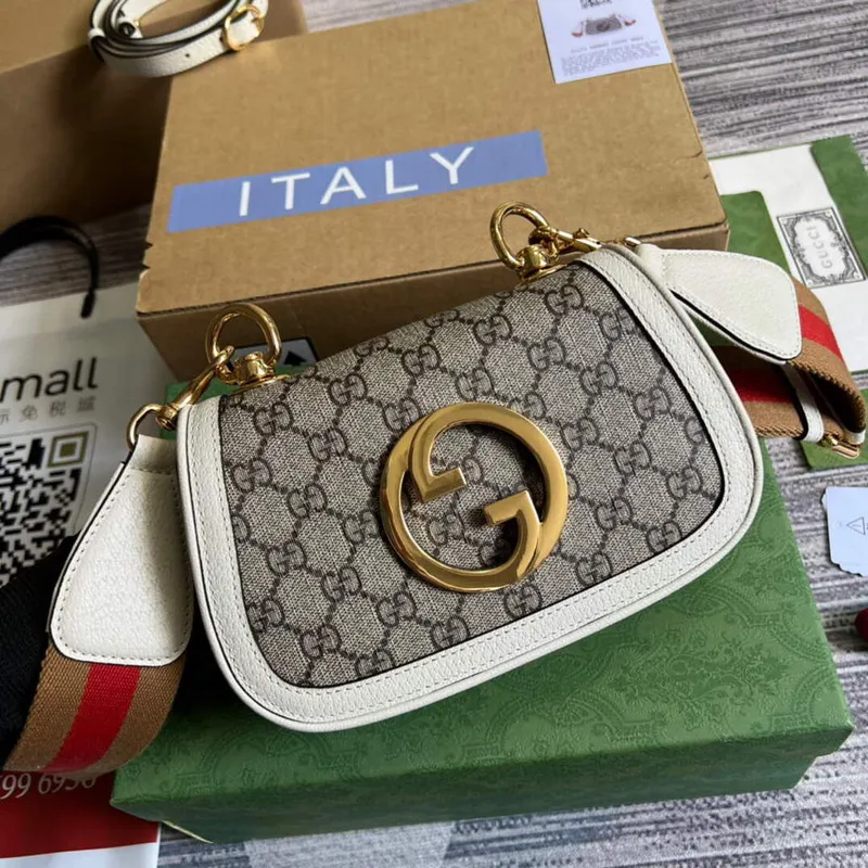 Gucci 698643 Gucci Blondie mini taška Bílá