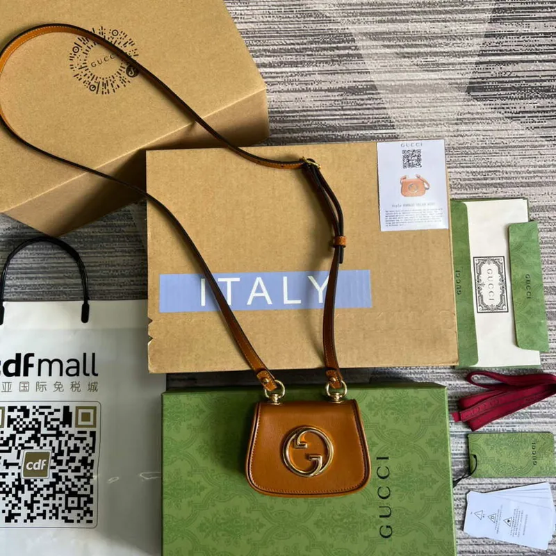 Gucci 698635 Gucci Blondie Mini pouzdro na karty hnědé