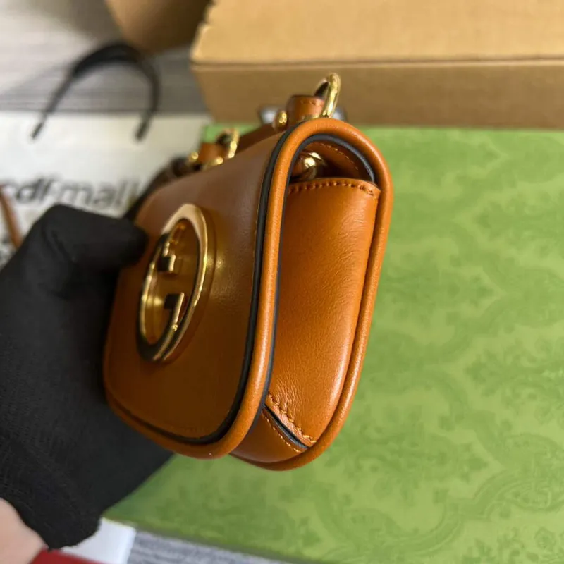 Gucci 698635 Gucci Blondie Mini pouzdro na karty hnědé