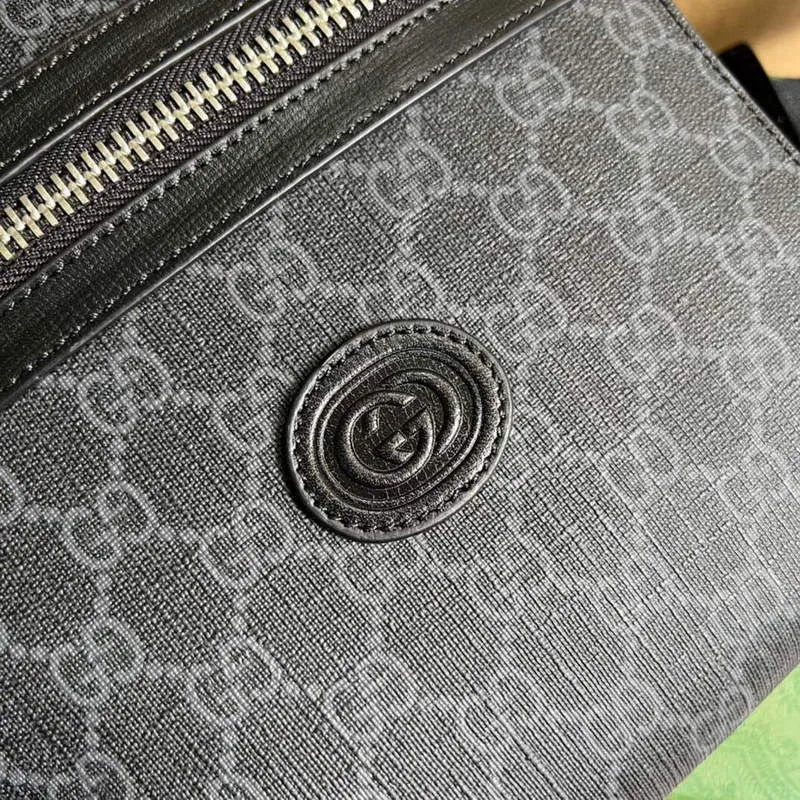 Gucci 681021 GG Supreme messenger bag Černá