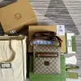Gucci 681021 GG Supreme messenger taška Hnědá