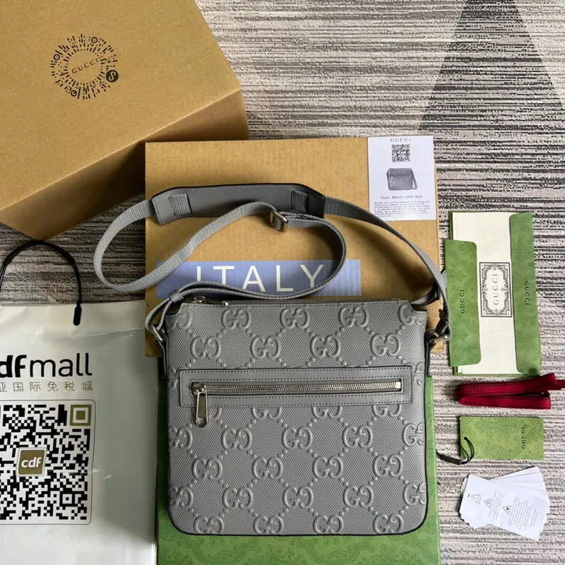 Gucci 406410 GG embosovaná malá messenger taška Šedá