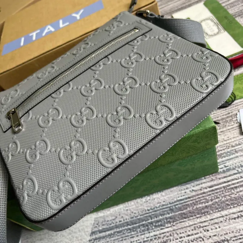 Gucci 406410 GG embosovaná malá messenger taška Šedá