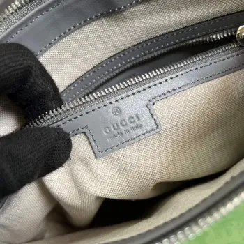 Gucci 406410 GG embosovaná malá messenger taška Šedá