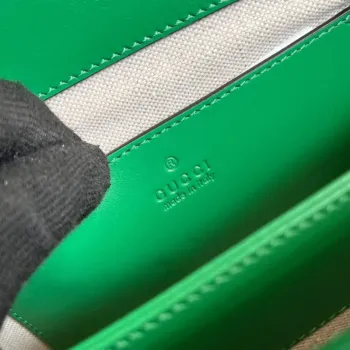 Gucci 702200 GG matelassé kožená kabelka přes rameno Zelená