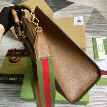 Gucci 678842 Diana střední taška hnědá